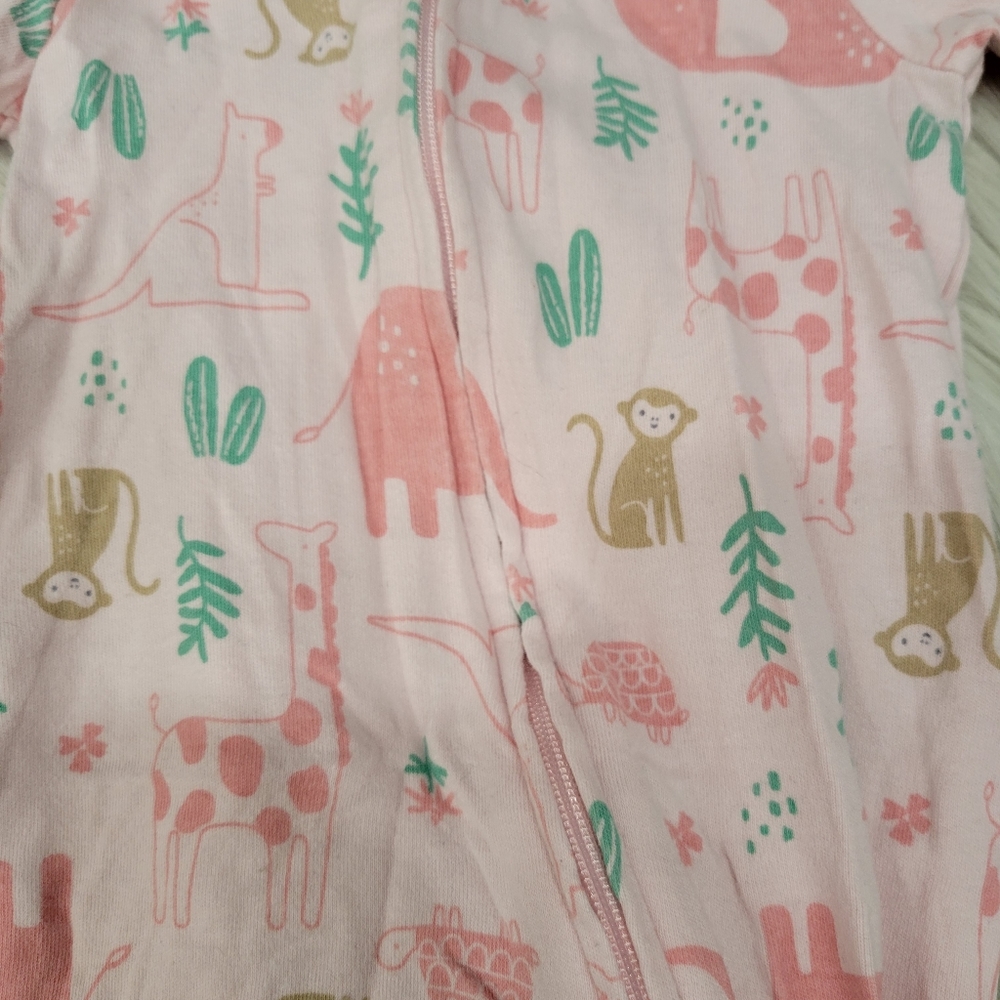 Carter's PJ bundle - Picture 6 of 8